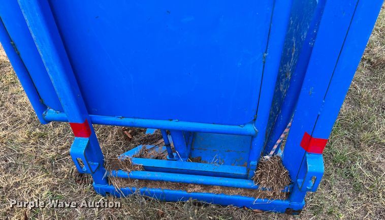 image for item DK7178 Priefert  livestock squeeze chute