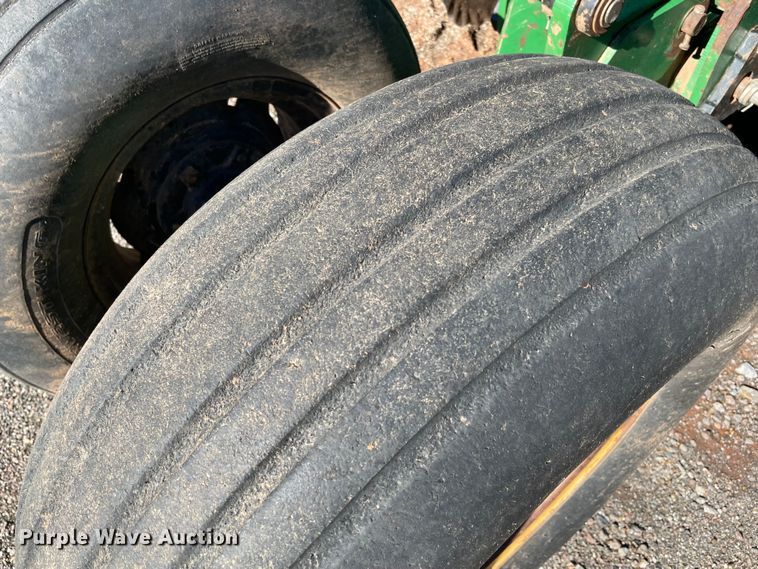 image for item DL0719 Great Plains 2N-3010  no-till grain drill