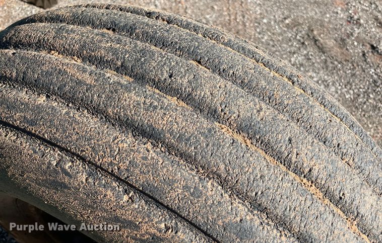 image for item DL0719 Great Plains 2N-3010  no-till grain drill