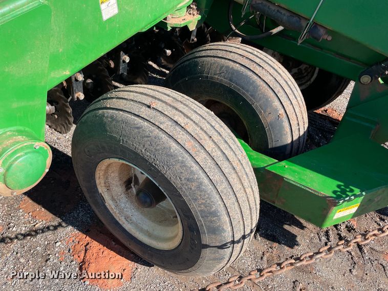 image for item DL0719 Great Plains 2N-3010  no-till grain drill