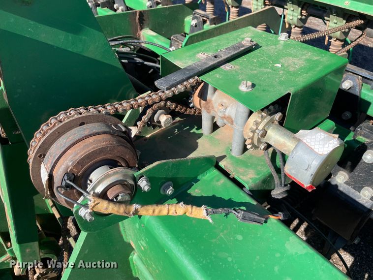 image for item DL0719 Great Plains 2N-3010  no-till grain drill