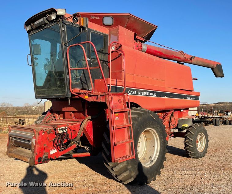 image for item DL0721 1993 Case IH 1688  combine