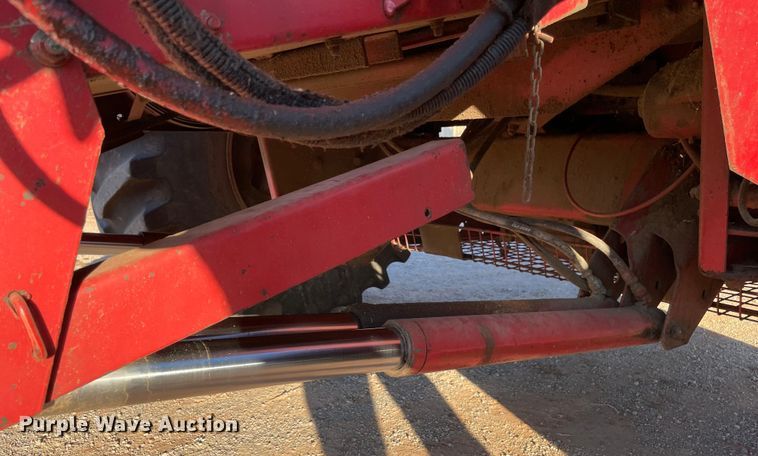 image for item DL0721 1993 Case IH 1688  combine