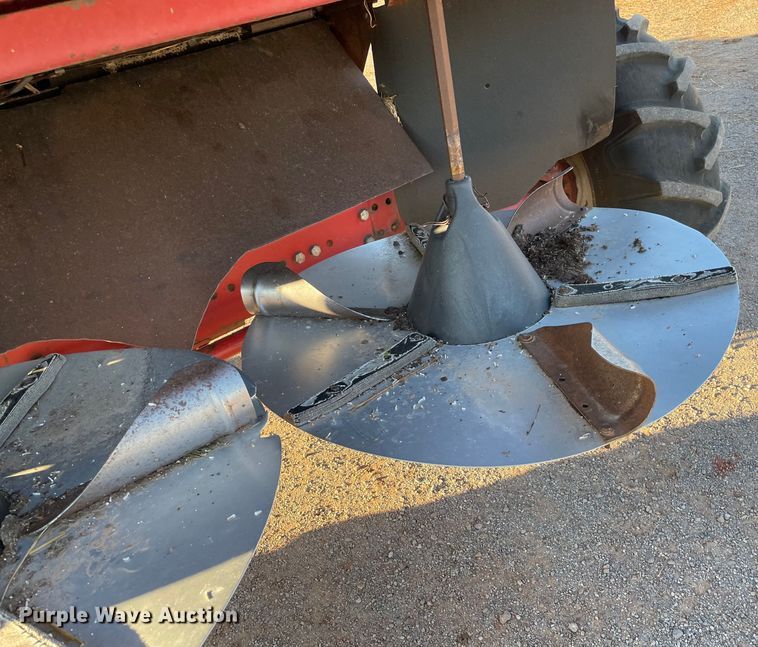 image for item DL0721 1993 Case IH 1688  combine