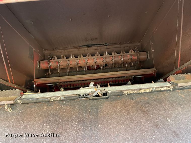 image for item DL0721 1993 Case IH 1688  combine