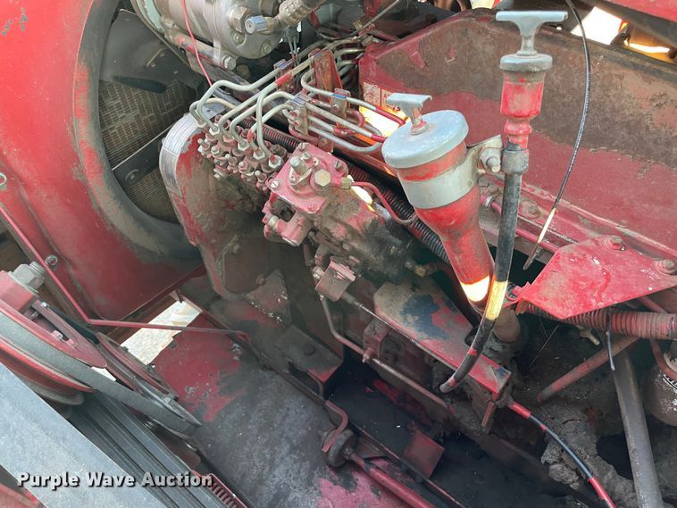 image for item DL0721 1993 Case IH 1688  combine