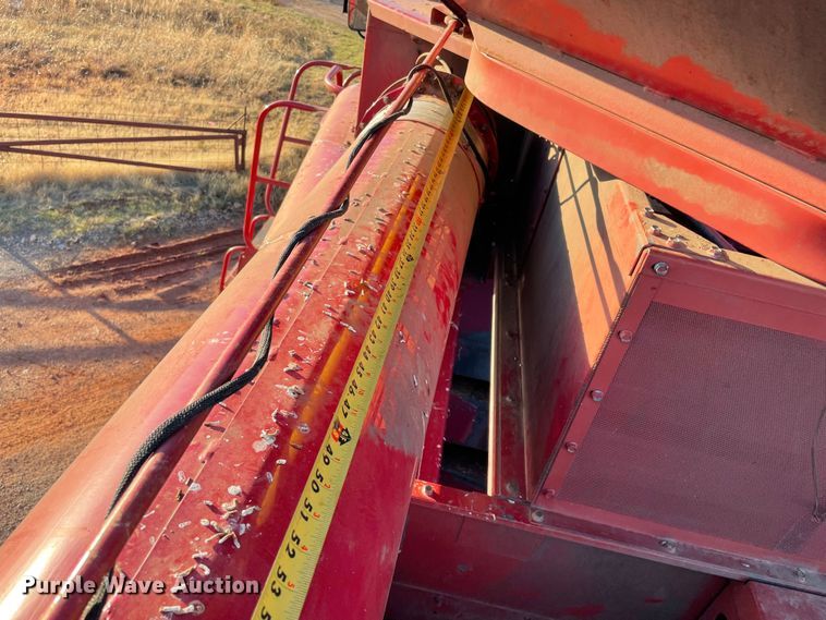 image for item DL0721 1993 Case IH 1688  combine