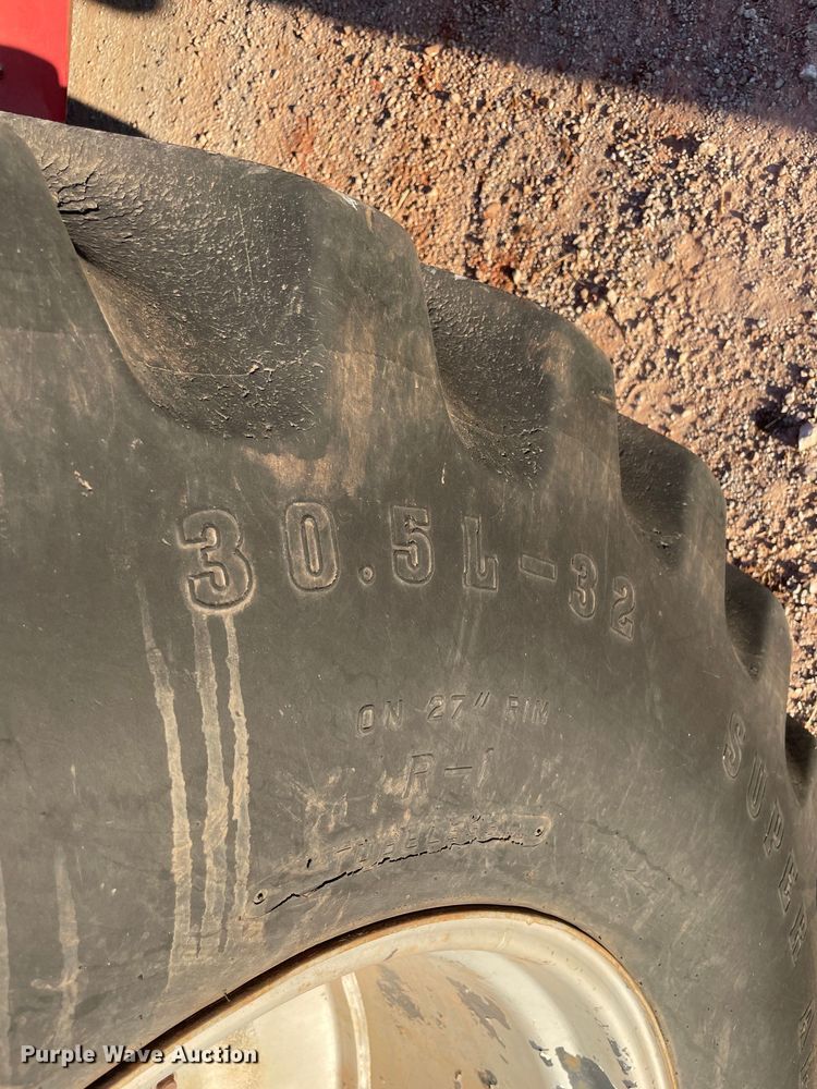 image for item DL0721 1993 Case IH 1688  combine