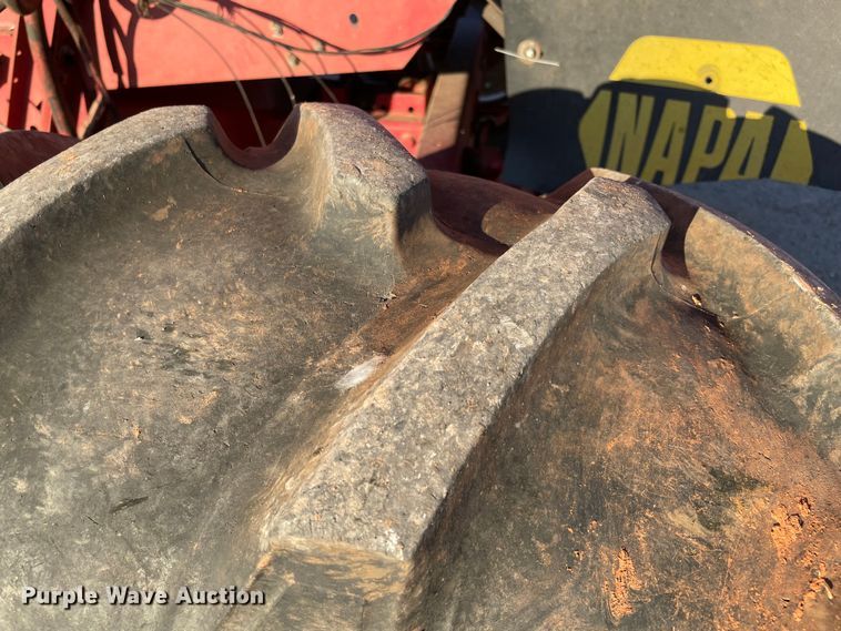 image for item DL0721 1993 Case IH 1688  combine