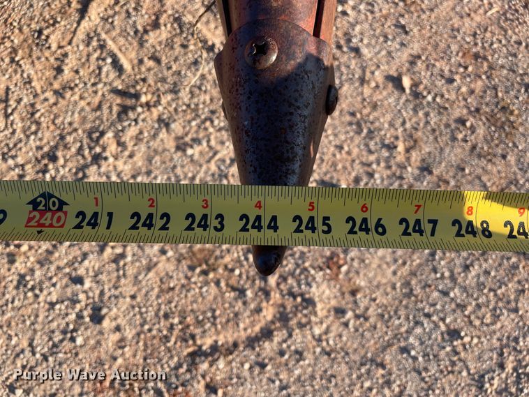 image for item DL0722 Case 1083  corn head