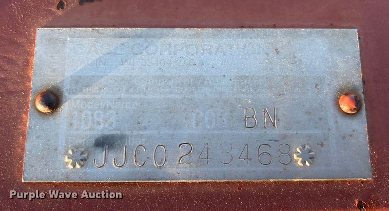 image for item DL0722 Case 1083  corn head