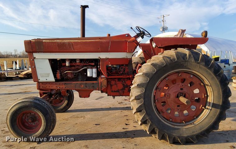 image for item DL2267 1975 International 100 Hydro  tractor