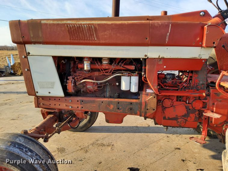 image for item DL2267 1975 International 100 Hydro  tractor