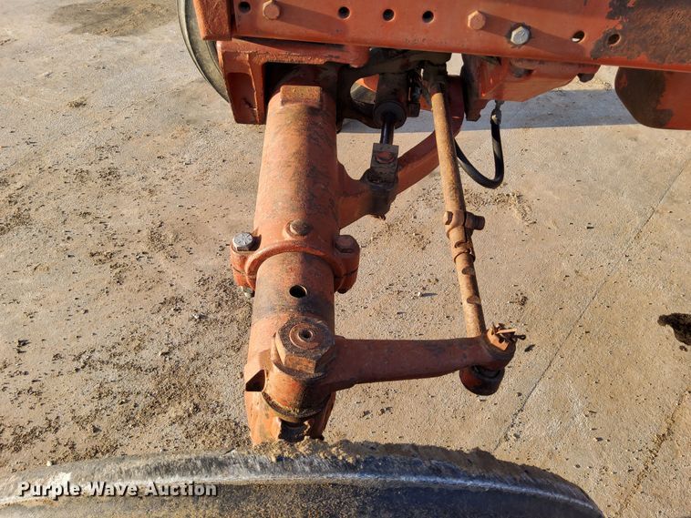 image for item DL2267 1975 International 100 Hydro  tractor