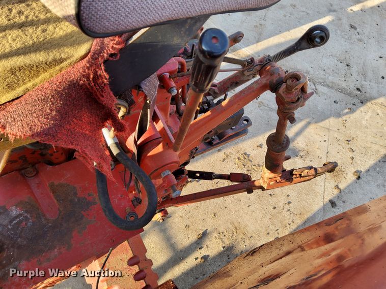 image for item DL2267 1975 International 100 Hydro  tractor