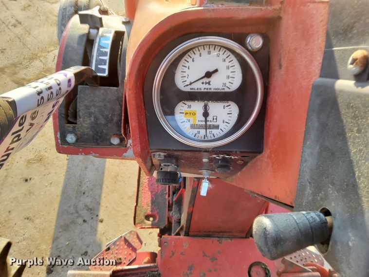 image for item DL2267 1975 International 100 Hydro  tractor