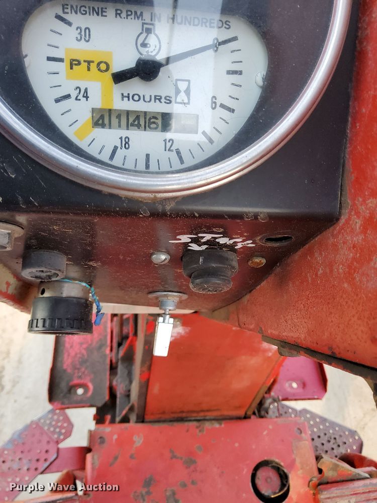 image for item DL2267 1975 International 100 Hydro  tractor