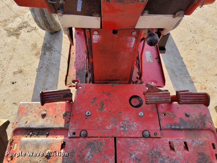 image for item DL2267 1975 International 100 Hydro  tractor