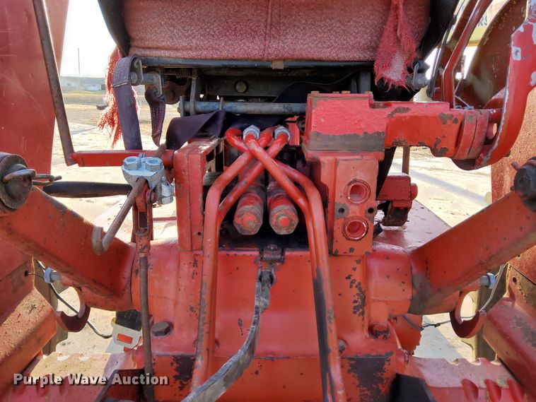 image for item DL2267 1975 International 100 Hydro  tractor