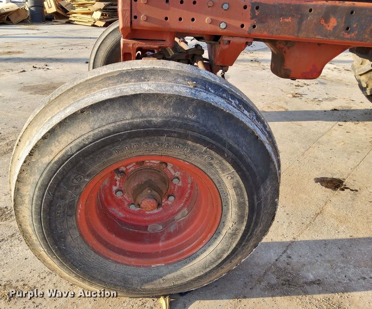 image for item DL2267 1975 International 100 Hydro  tractor