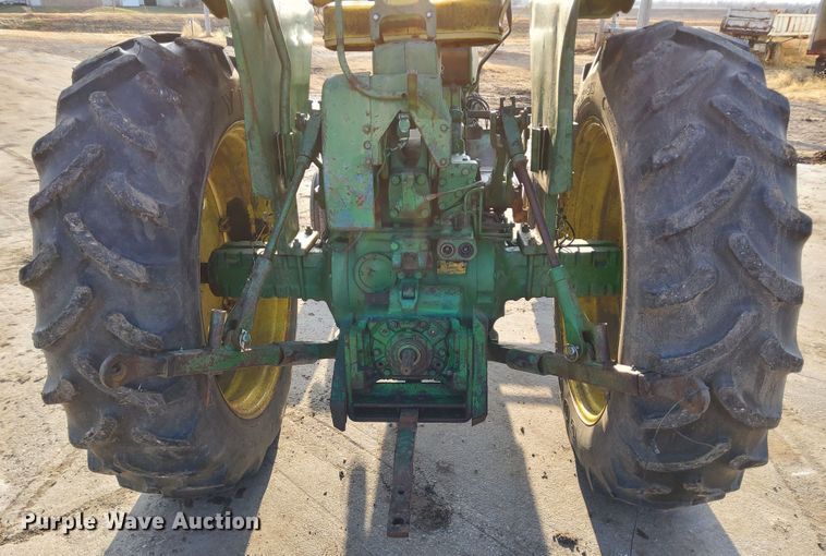 image for item DL2268 1968 John Deere 2510  tractor