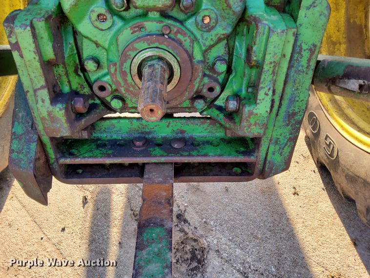 image for item DL2268 1968 John Deere 2510  tractor