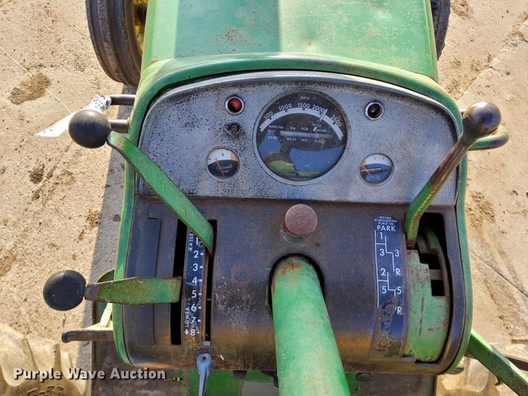 image for item DL2268 1968 John Deere 2510  tractor
