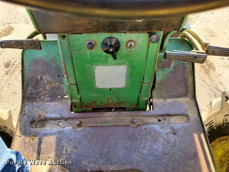 image for item DL2268 1968 John Deere 2510  tractor
