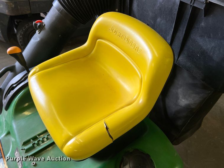 image for item DM2529 John Deere LT150  lawn mower