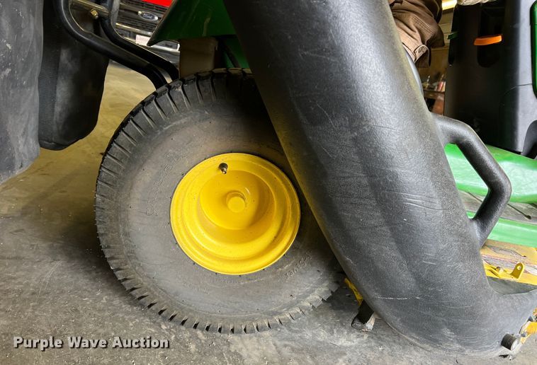 image for item DM2529 John Deere LT150  lawn mower