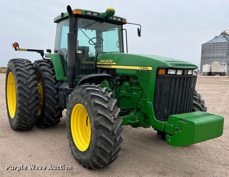 image for item DM2534 2000 John Deere 8410  MFWD tractor