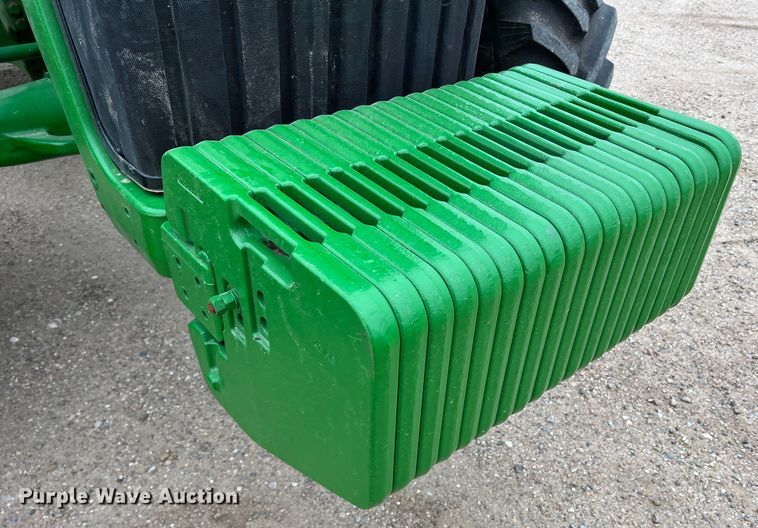 image for item DM2534 2000 John Deere 8410  MFWD tractor