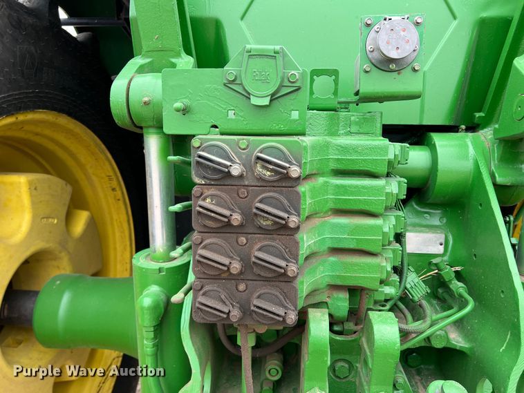 image for item DM2534 2000 John Deere 8410  MFWD tractor