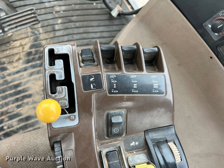 image for item DM2534 2000 John Deere 8410  MFWD tractor