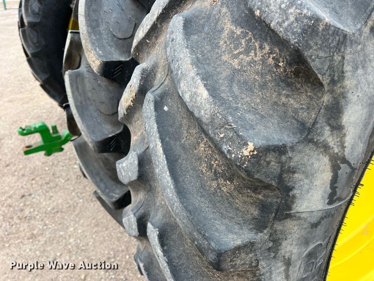 image for item DM2534 2000 John Deere 8410  MFWD tractor