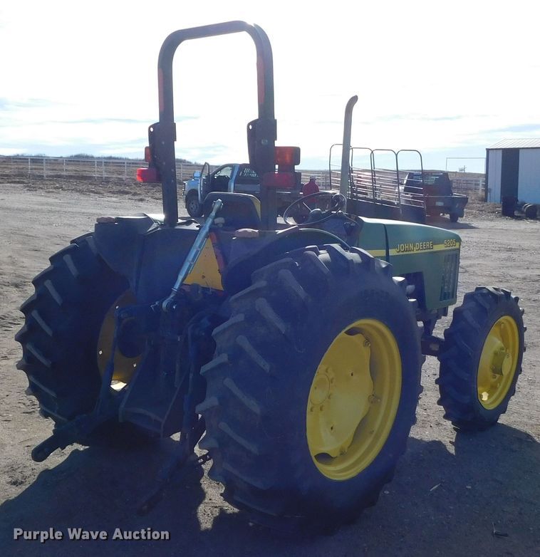 image for item DM2536 2002 John Deere 5205  MFWD tractor