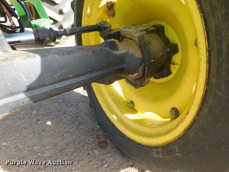 image for item DM2536 2002 John Deere 5205  MFWD tractor