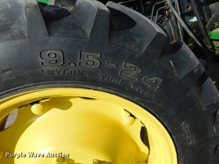 image for item DM2536 2002 John Deere 5205  MFWD tractor