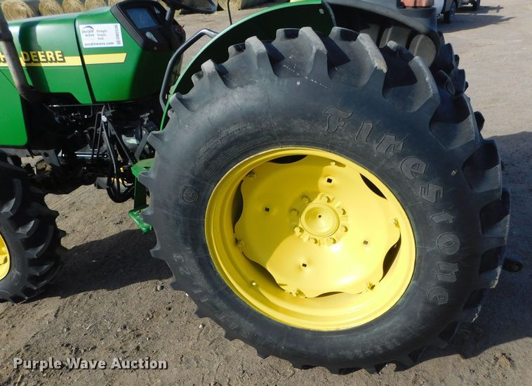 image for item DM2536 2002 John Deere 5205  MFWD tractor
