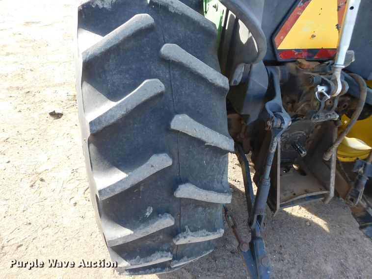 image for item DM2536 2002 John Deere 5205  MFWD tractor