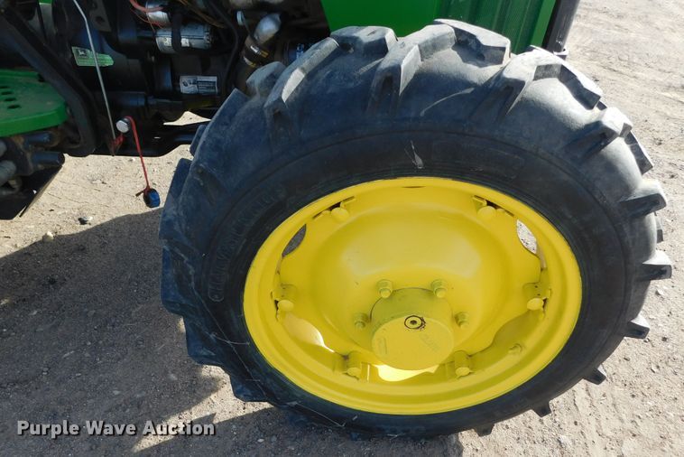 image for item DM2536 2002 John Deere 5205  MFWD tractor