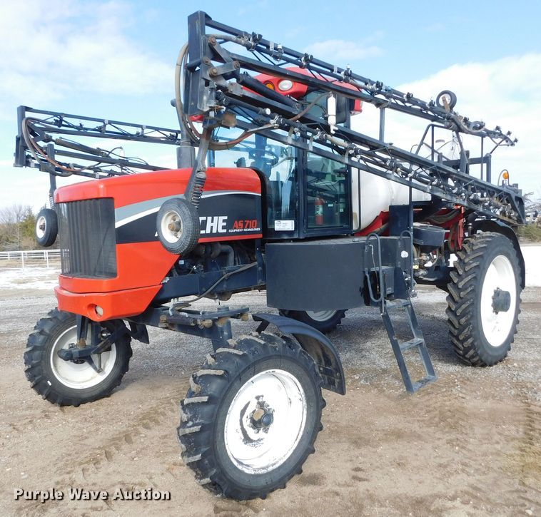 image for item DM2541 2007 Apache AS710  sprayer