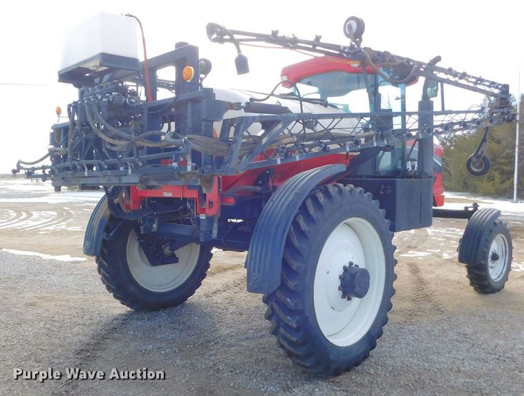 image for item DM2541 2007 Apache AS710  sprayer