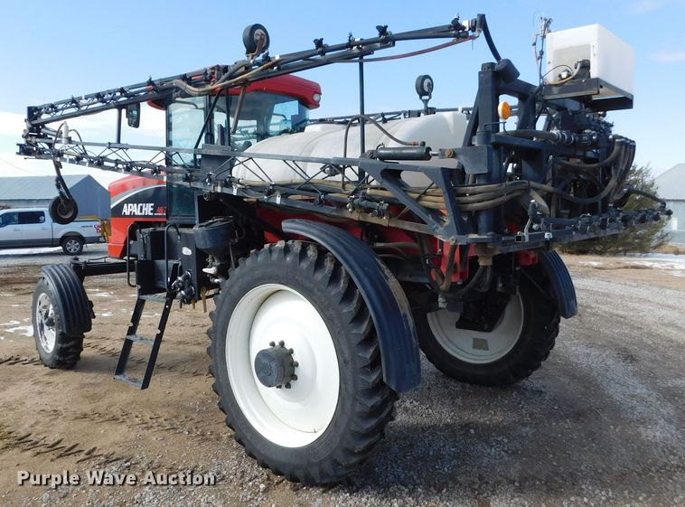image for item DM2541 2007 Apache AS710  sprayer