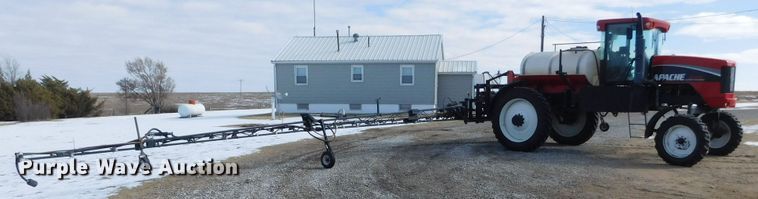 image for item DM2541 2007 Apache AS710  sprayer