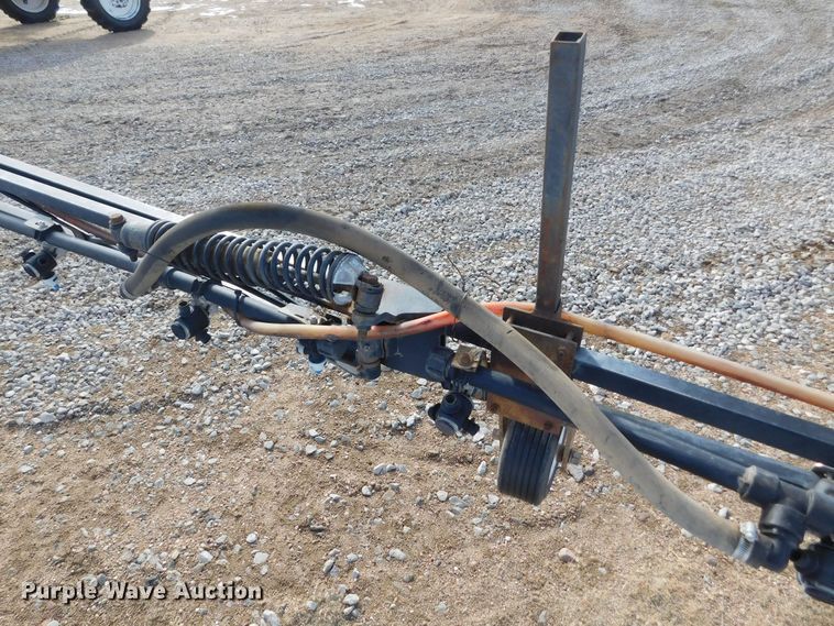 image for item DM2541 2007 Apache AS710  sprayer