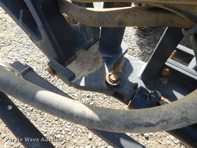 image for item DM2541 2007 Apache AS710  sprayer