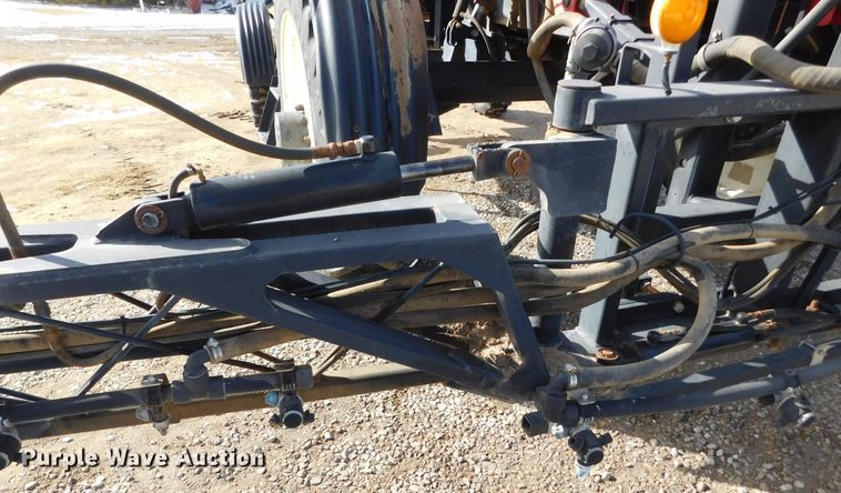 image for item DM2541 2007 Apache AS710  sprayer