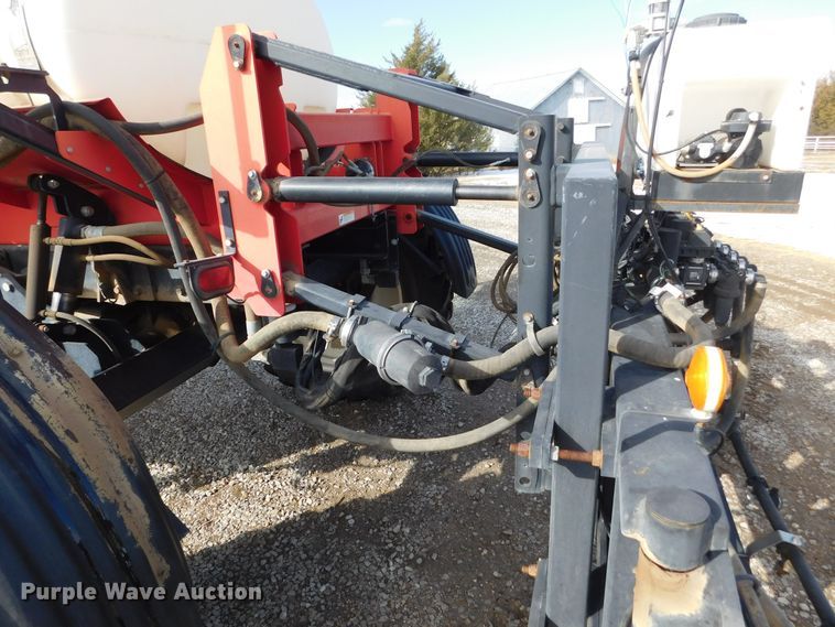 image for item DM2541 2007 Apache AS710  sprayer