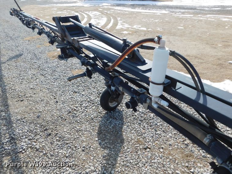 image for item DM2541 2007 Apache AS710  sprayer